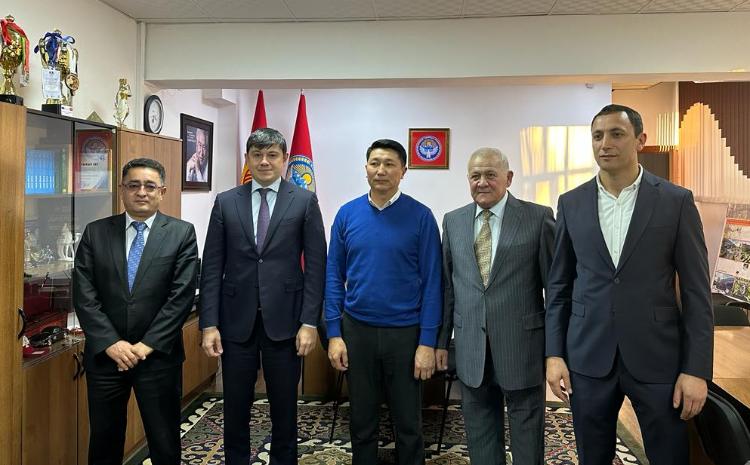 Председатель комитета встретился с мэром Канта 