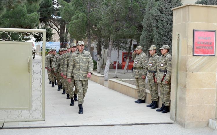 Увольняется в запас очередная группа военнослужащих, завершивших срочную действительную военную службу - ВИДЕО