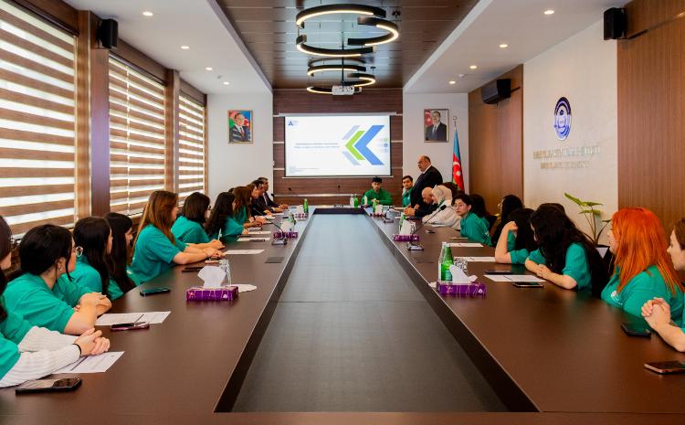 AERA holds “Transition to Green Energy” seminar at Baku Slavic University 