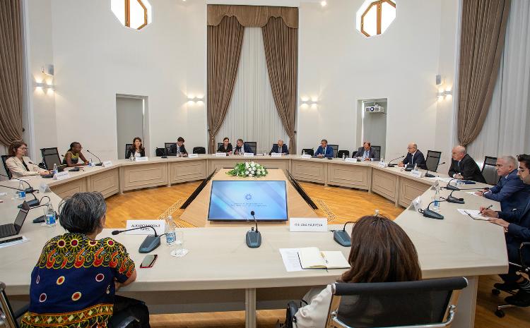 Energetika naziri Dünya Bankının Cənubi Qafqaz üzrə regional direktoru ilə görüşüb 