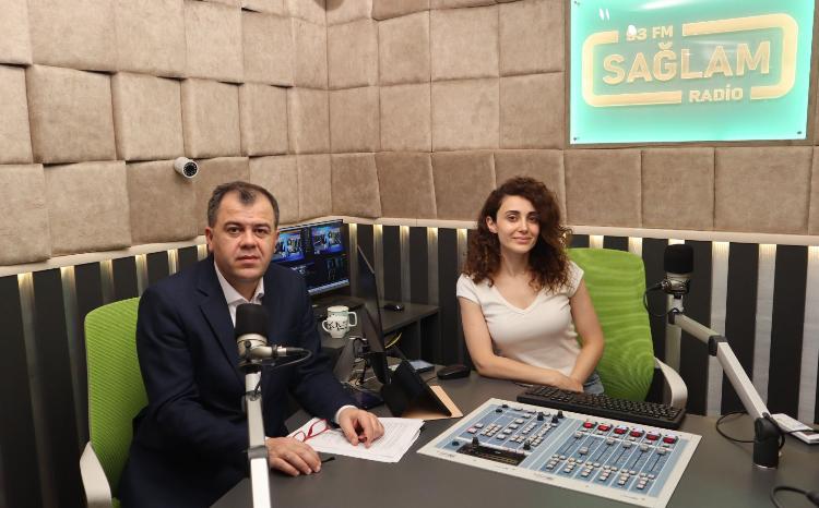 "Sağlam Səhər" на "Sağlam radio": Низами Мамедов обсуждает спортивные травмы 
