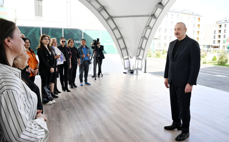 Prezident: Şadam ki, artıq Suqovuşan kəndində də keçmiş köçkünlər yerləşirlər 