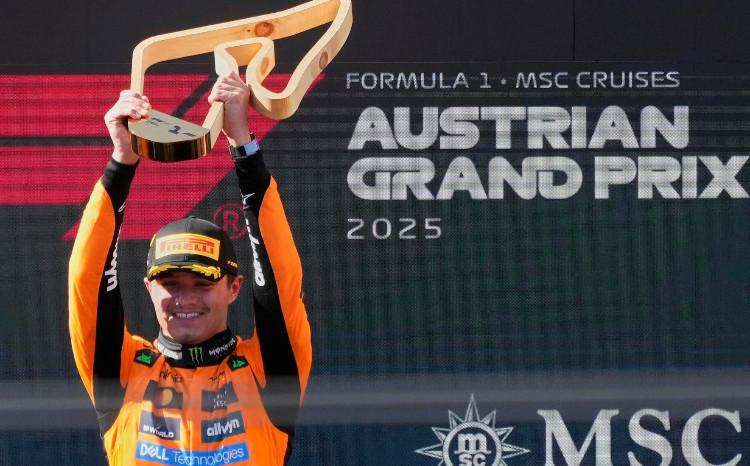 McLaren double victory as Verstappen fails to score 