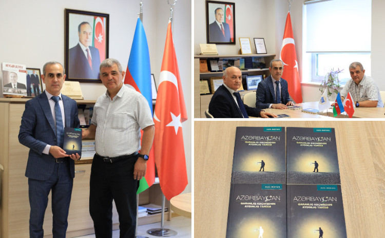 Millət vəkili Fazil Mustafa Mərkəzi Elmi Kitabxanaya yeni kitabını hədiyyə edib 