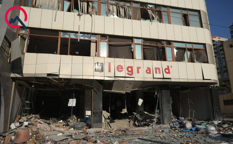 CƏMİYYƏT “AFEN Plaza”da güclü partlayış baş verib - yaralılar var - FOTO