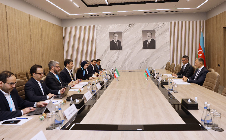 Minister Rashad Nabiyev Meets Iran’s Minister of Communications and Information Technology 