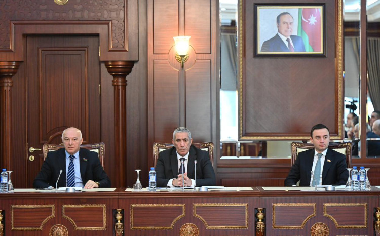 Milli Məclisin Regional məsələlər komitəsinin 2026-cı ilin yaz sessiyasının ilk iclası keçirilib 