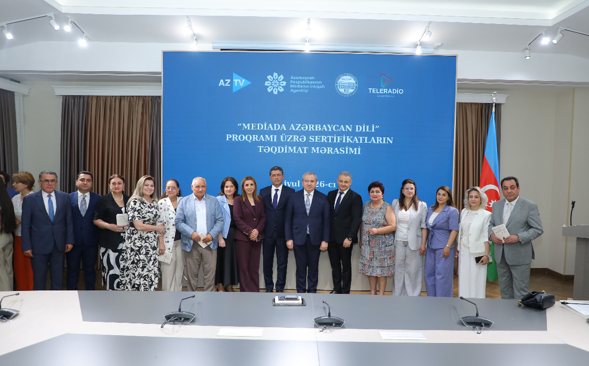 “Mediada Azərbaycan dili” metodik vəsaitinin təqdimatı olub 