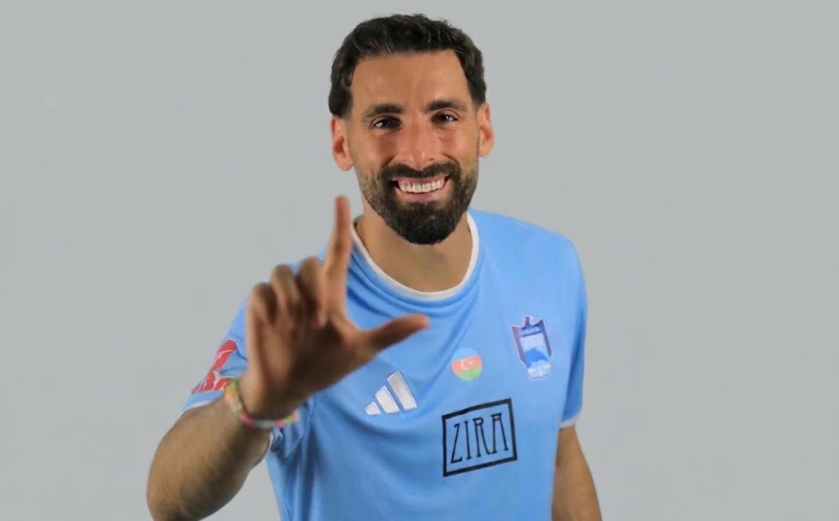 "Zirə"nin futbolçusu tarixə düşdü 