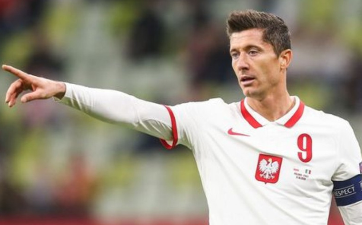 Levandovski Ronaldonu geridə qoydu 